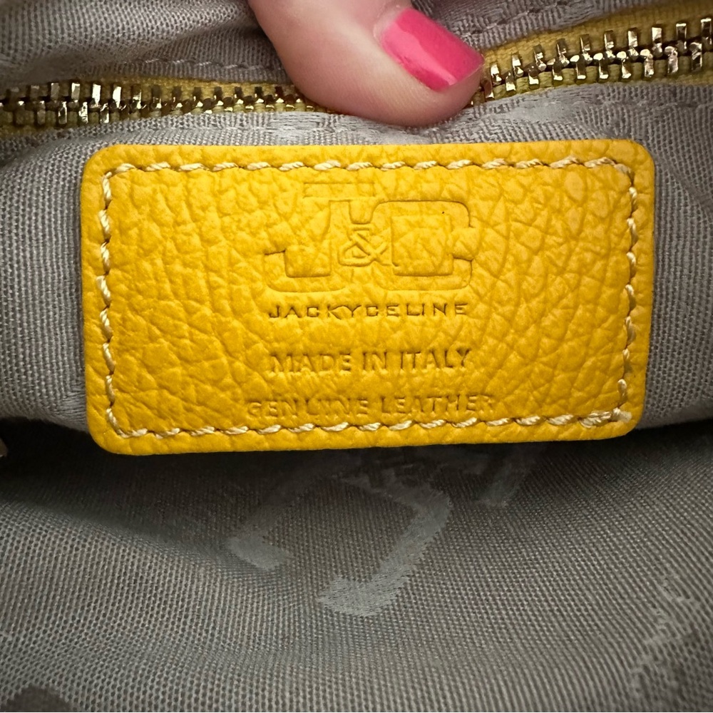 Italian JackyCeline Yellow Leather Crossbody Bag. Leather. Made in Italy. - Picture 4 of 10